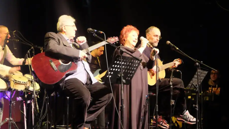 Održan koncert legendarne niške grupe “Lutajuća srca“ pod nazivom „Damama na dar“