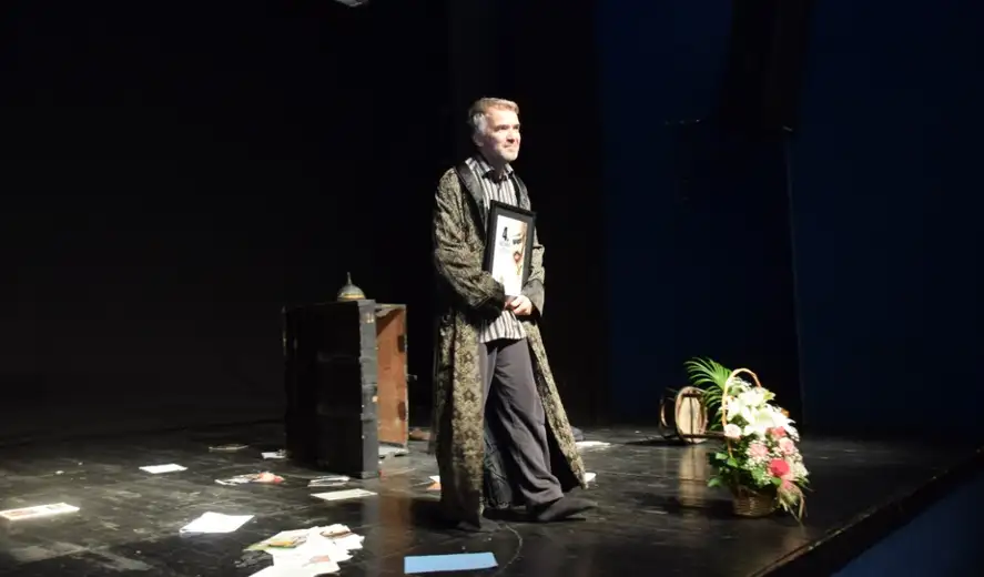 Zaječarska publika drugog dana Festivala malih pozorišnih formi uživala u monodramama “Čaj  sa kublaj-kanom” i “Vojvoda Živojin Mišić”