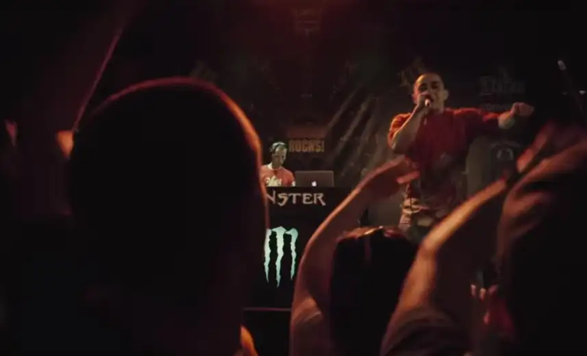 Večeras spektakl u “ZAplet baru”: SMOKE MARDELjANO & LOKALCI