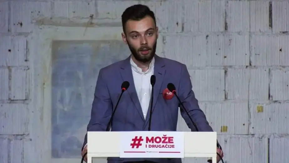 Martin Bezinarevic, podeo ostavku na poziciji kopredsednika pokreta #1od5miliona i zvanicno napustio taj pokret