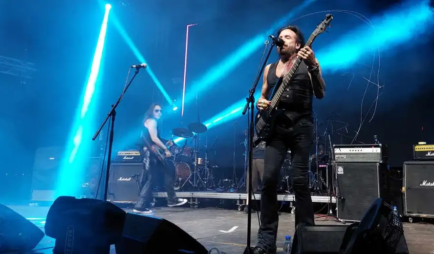 Mendoza i Generacija 5 "prodrmali" publiku: Večeras finale