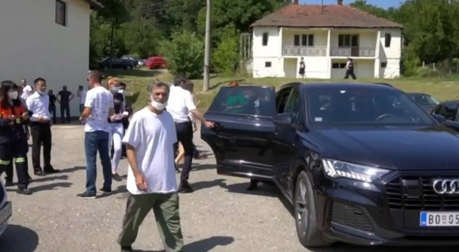 Iza kulisa posete ministarke Zorane Mihajlović Metovnici. Događaj samo za podobne medije