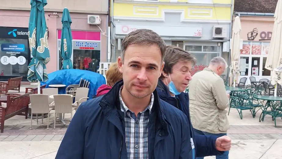 Aleksić (NPS) o obaveznom vojnom roku: Da li se mi to spremamo da ratujemo i s kim