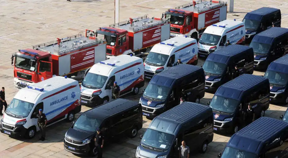 Policijskim jedinicama u Srbiji uručeno 80 novih vozila - Autocisterna ‘Man’ stiže u Zaječar