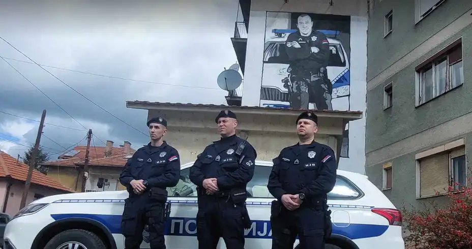 U čast poginulog policajca Ivana Đurđevca naslikan mural sa njegovim likom