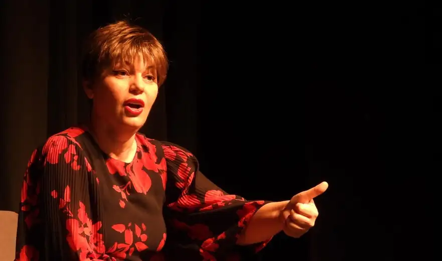 U pozorištu ,,Zoran Radmilović”, odigrana komedija ,,Muž je kao čokolada”