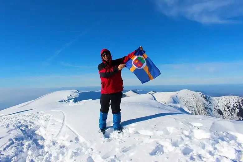 Planinarski putopis: SVETOSAVSKI USPON NA MIDŽOR