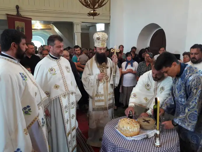 Arhijerejskom liturgijom obeleženo 180 godina postojanja hrama u Podgorcu