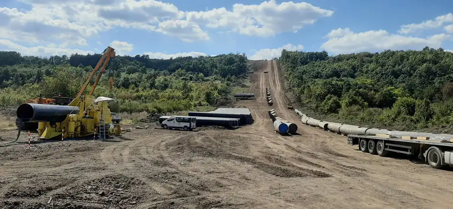 Turski tok: Ekipe danonoćno rade na postavljanju cevi