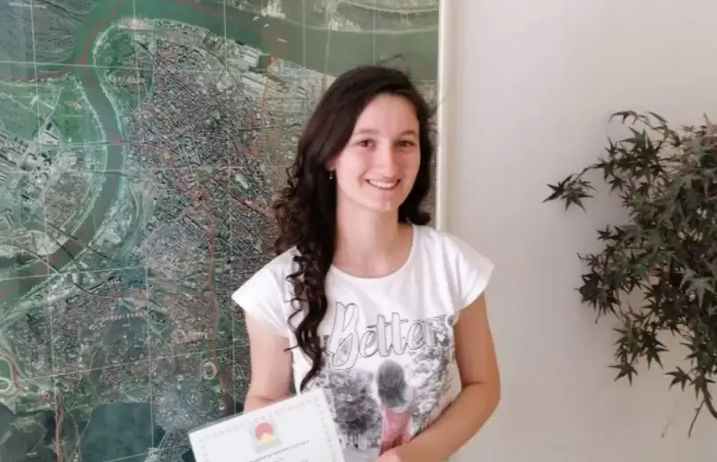 Učenica Gimnazije Natalija Tanić učestvuje u panel diskusiji “Mladi talenti – uspeh i izazov” u okviru Foruma mladih naučnika