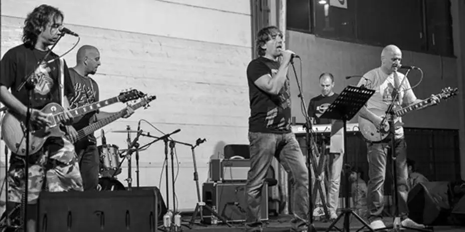 "New Deal" nastupa u Omladinskom centru!