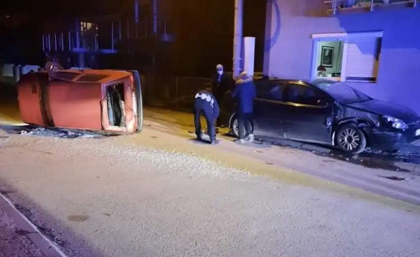 Saobraćajna nezgoda u Požarevačkoj ulici: Automobil udario u parkrani automobil