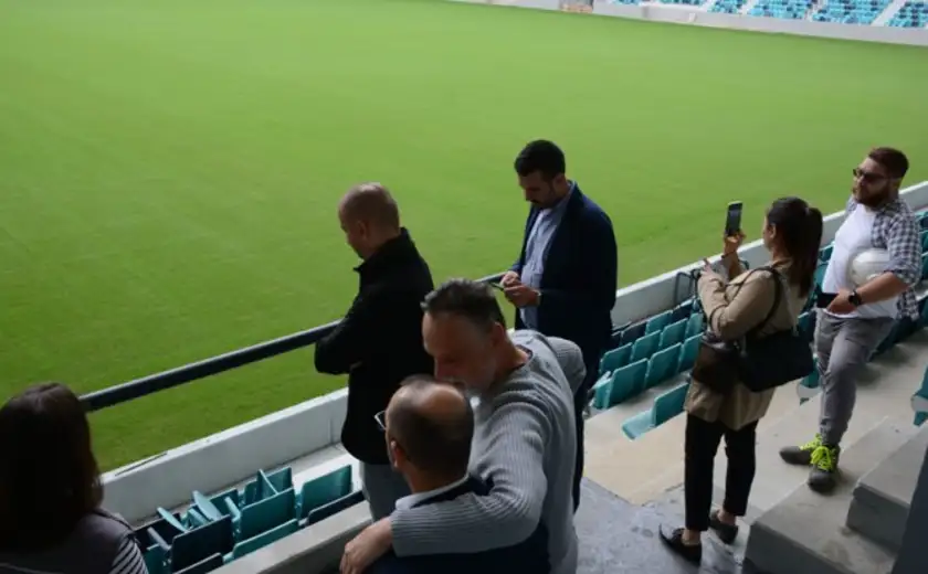 Državni sеkrеtar Miljan Ranđеlović i gradonačеlnik Zajеčara Boško Ničić obišli završnе radovе na stadionu „Kraljеvica”