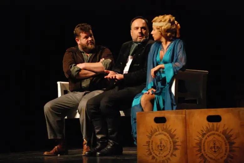 Publika uživala u komediji „Noćna straža“