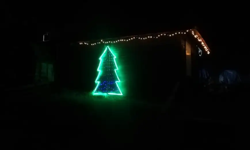 Novogodišnja rasveta na ski stazi na Kraljevici "dočekala" Uskrs