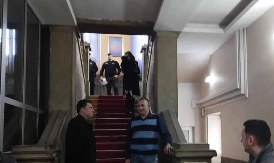 “Zbog čega ste doveli obezbeđenje? Čega se plašite?": Održana 19. Sednica Skupštine Zaječara uz obezbeđenje