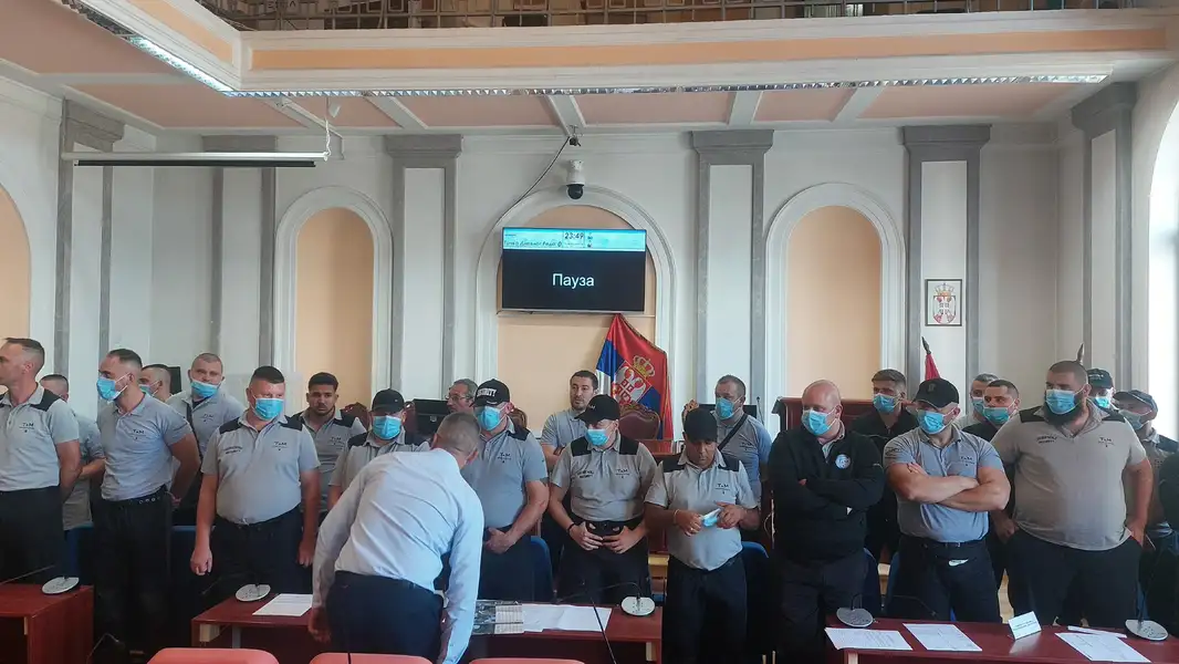 „Platili ste obezbeđenje 60.000 evra, a ljudi ne primaju plate. Šta ste vi umislili?“: Poslušajte govor odbornika u Zaječaru, kada su naprednjaci ućutali