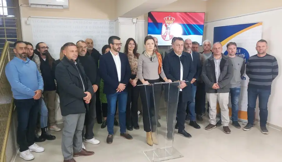 "Zaječarci bi trebalo da budu ponosni, jer barjak koji ćemo nositi visoko će se vijoriti, pošto je to barjak slobodnog Zaječara": Ujedinila se opozicija u Zaječaru