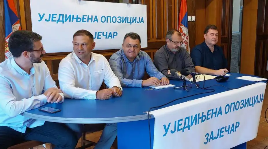 U Zaječaru formirana koalicija "Ujedinjena opozicija Zaječara“: "Želimo da oslobodimo ovaj grad od njihove oligarhije i štetnog delovanja"