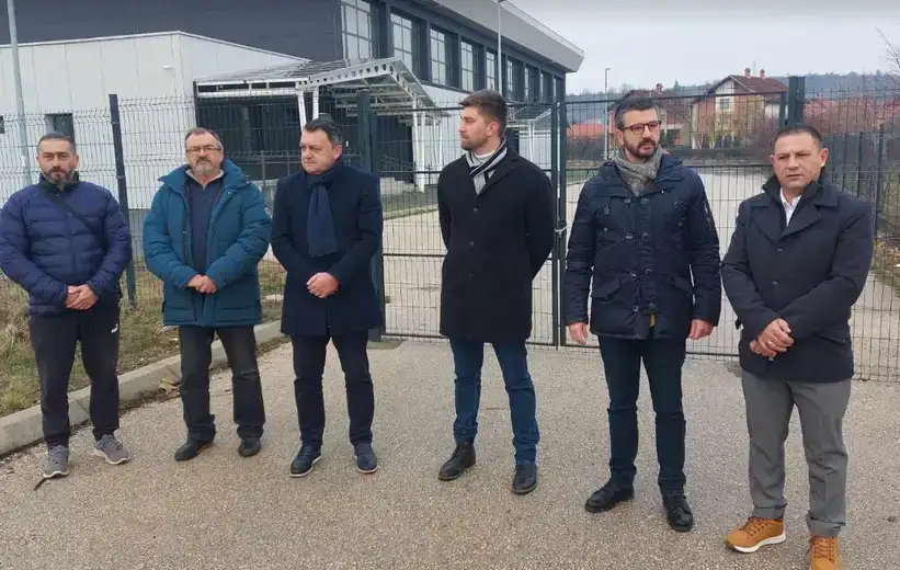 “Ako oni ne otvore halu u Kotlujevcu, otvorićemo je mi”: Poručuju iz Ujedinjene opozicije Zaječara