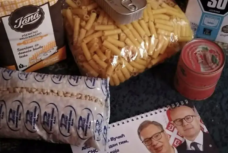 SNS paketi stigli i u Bor: Makarone, pasulj, zejtin, sardina, pašteta, so i šećer za glas