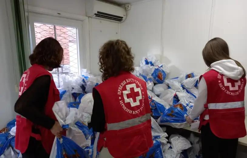 Crveni krst Zaječar, svake godine, tradicionalno, sprovodi akciju „ Jedan paketić puno ljubavi“