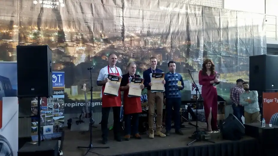 Specijalni izveštaj sa "Svetskog prvenstva u pripremi peglane kobasice"