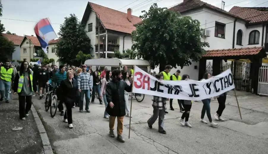 Studenti i mladi predizborno "probudili" Podliv