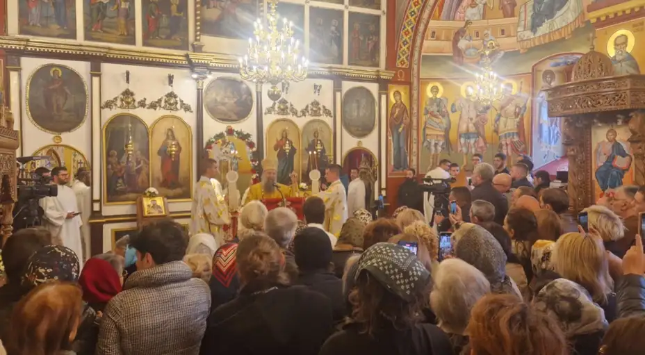 Patrijarh Porfirije: Imajmo veru u Vaskrslog Gospoda i u istinu da je čovek stvoren za večnost