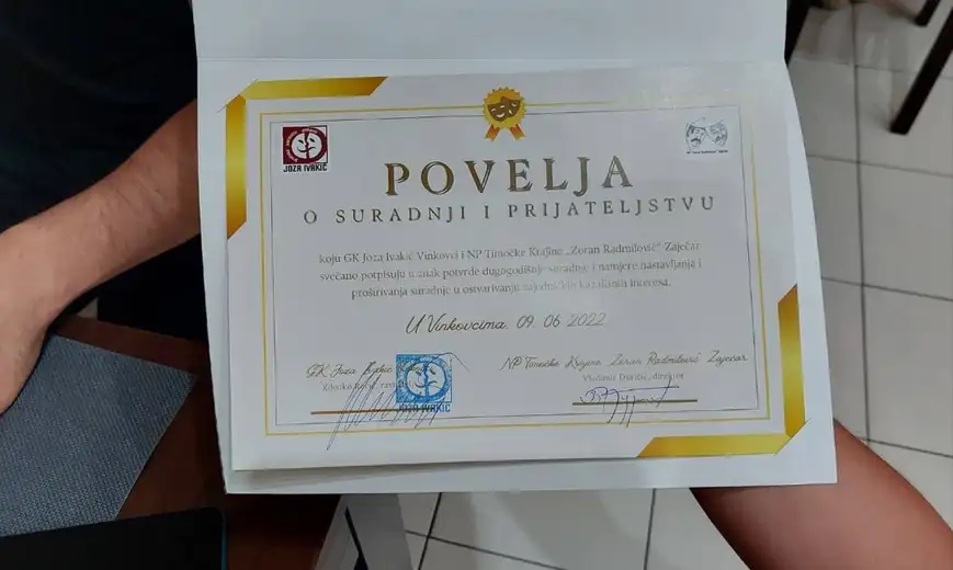 Ansambl zaječarskog pozorišta gostuje u Vinkovcima: Potpisana povelja o saradnji hrvatskog i srpskog teatra