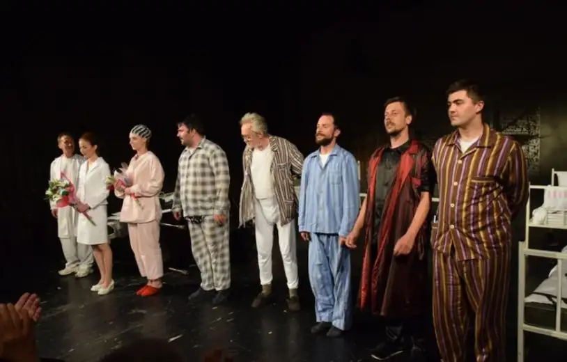 Prva repriza predstave “Bliži nebu” u zaječarskom pozorištu