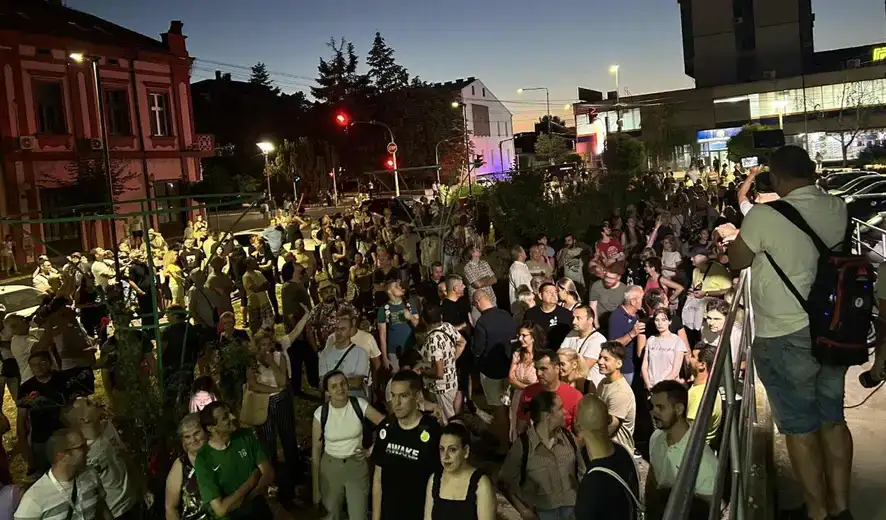 Spontani skup ispred Doma kulture u Kotlujevcu večeras u 20 sati