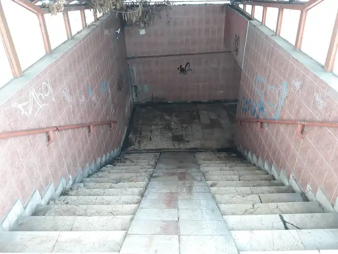 Prolaz očišćen - pešaci i dalje radije preko pruge!