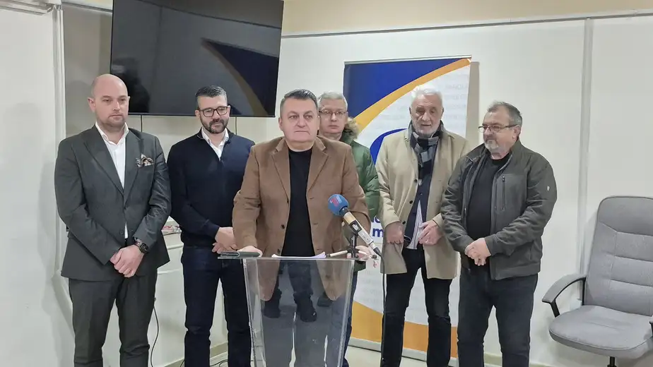 “Promena u koju verujemo”: Podnete krivične prijave protiv Videnovića zbog zloupotrebe službenog položaja