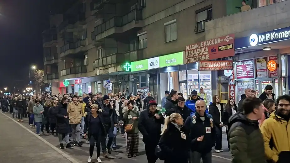 U Zaječaru održan novi protest: Pre protesta opet dronovi ispred kuća aktivista i novinara