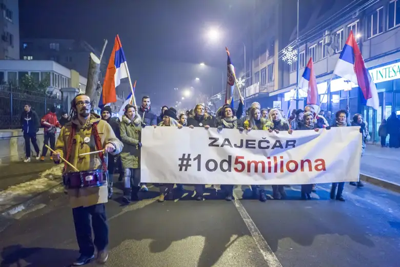 U petak 21. juna protestni skup "1 od 5 miliona" u Zaječaru pod nazivom "Dva sata slobode"
