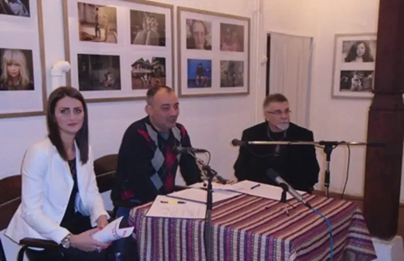 u Radul –begovom konaku u Zaječaru  sinoć je organizovana promocija zbornika radova osoba sa invaliditetom „Književnost na dar“