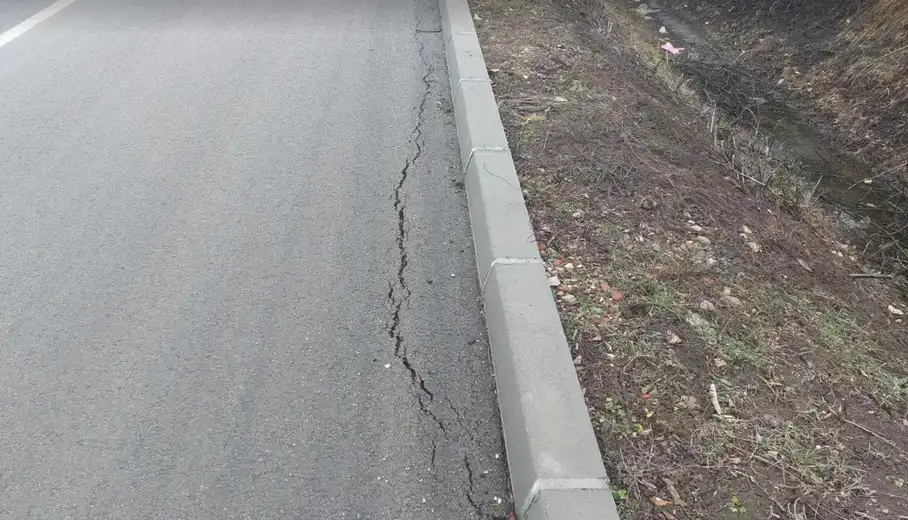 Ispucao asfalt pored novog stadiona u Zaječaru