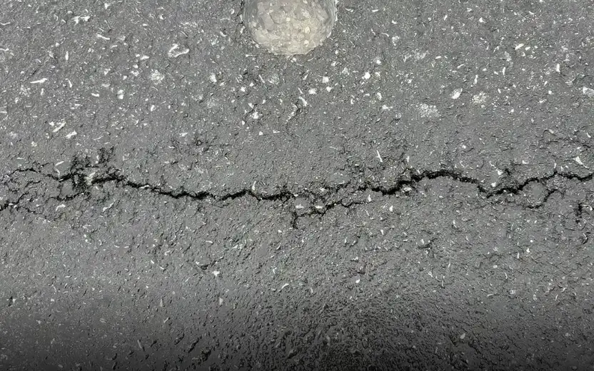 Ničić obišao početne radove na rekonstrukciji puta Salaška petlja - Brusnik: Drugi deo tog puta poče da puca par nedelja nakon rekonstrukcije 2019. godine