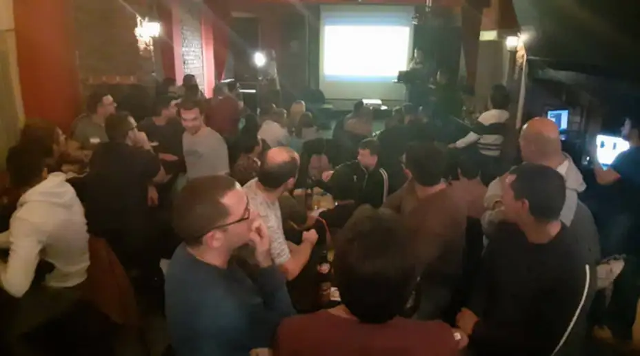 Ekipa "Tetrebi" pobednici Pub Quiza