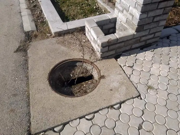 JKP "Higijena": Problem šahta na groblju biće rešen!