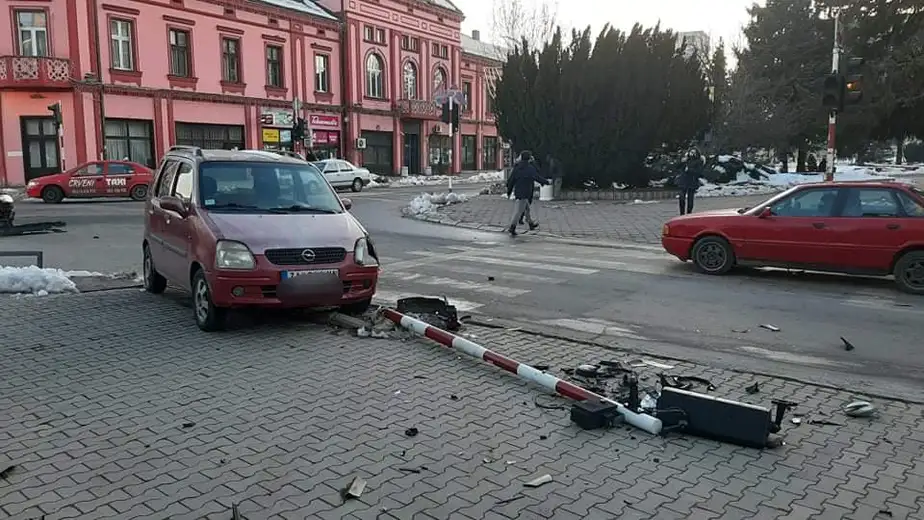 Saobraćajna nezgoda u ulici Generala Gambete