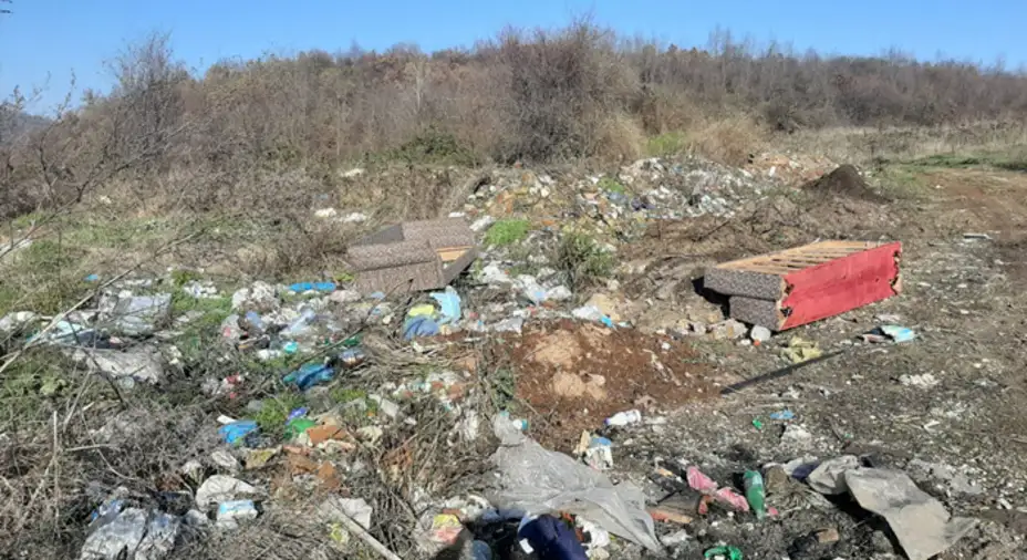 Foto Vest: Smetlište kraj Rgotine