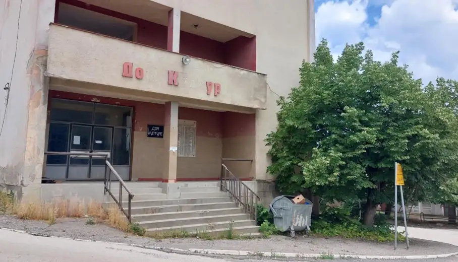 Darko Glišić i Boško Ničić posetili Rgotinu uz prisustvo "odabranih" medija: Opet "pobegli" od naših pitanja