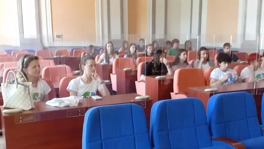 Udruženje građana „RIME“ Zaječar realizuje  projekat „SAMO NAS GLEDAJTE-MI SMO EKIPA“