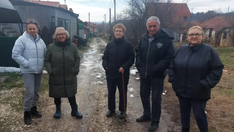 „Nikada nismo imali asfalt, a obećavano je pred svake izbore“: Stanari Šumadijske ulice u Zaječaru ogorčeni zbog „lažnih“ obećanja vlasti