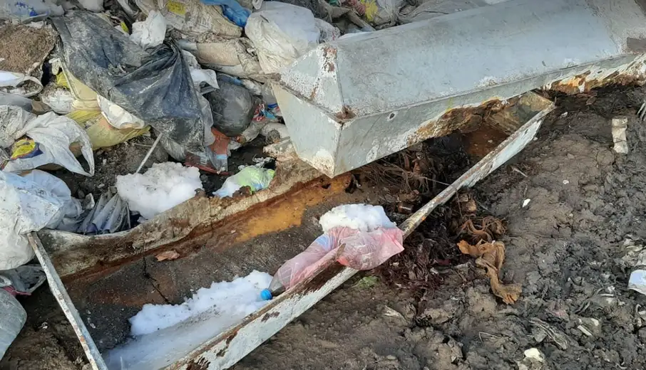 Mrtvački sanduci pronađeni na deponiji "Halovo": Nadležni ćute