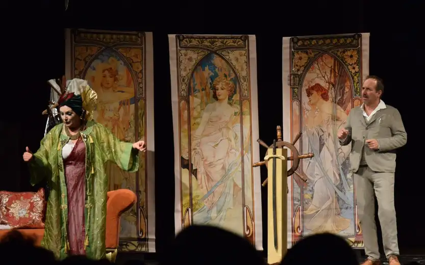 Zaječarska publika uživala u duodrami „Uspomene Sare Bernar”