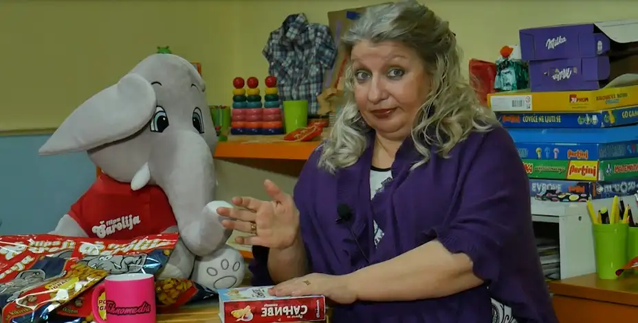 "Deco, laku noć": Avion / Gavran i lisica