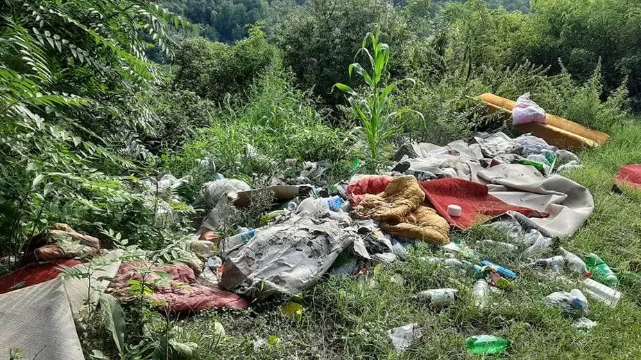 Prijavi problem: Na više lokacija iznikle su divlje deponije